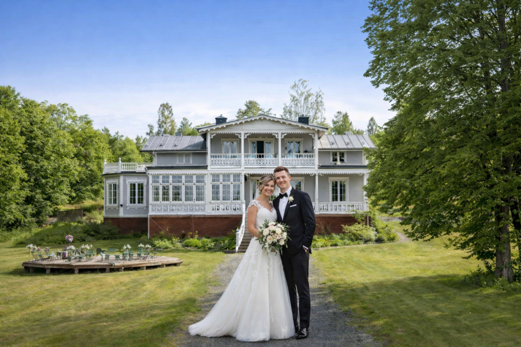 Bröllop i Höga Kusten på Restaurang Villan med sekelskiftesvilla